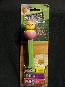 Pez Easter Hippity Hoppities Chick in Egg Candy Dispenser - Picture 1 of 2