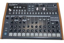 Arturia Drumbrute Analoge Drum Maschine + ? Garantie ?