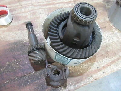 1961 Ford F100 грузовик задний конец кольцо и шестерня несущие части соотношение 4:88 - Изображение 1 из 3