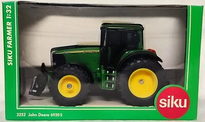 John Deere 1/32 6920S Siku Toy Tractor with Front Hitch - Image 1 of 4