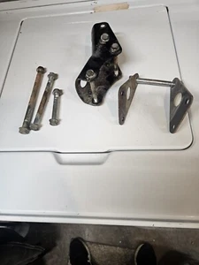 1982 HONDA CM 450 CM450A ENGINE MOUNTS MOTOR MOUNTING PLATES - GOOD FRONT FRAME - Picture 1 of 3