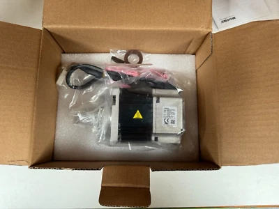 Moons Servo Motor, 330W, 48V, SM0801GE2-KCF-NNV - Image 1 of 2