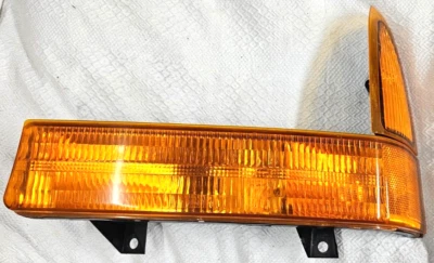 99-04 Ford F250 F350 LH Luz de estacionamiento izquierda Señal de giro OEM Xc34-13B221-A Foto 1 de 4