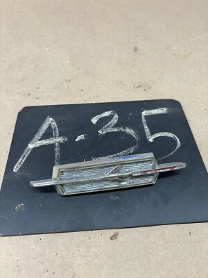 1964 1967 OLDSMOBILE VISTA CRUISER F85 F-85 CUTLASS ROCKET EMBLEM BADGE 1965 66 - Image 1 of 4
