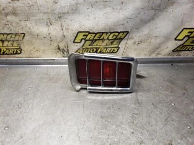 Luz trasera izquierda del conductor sin camioneta para Oldsmobile F85 1114695 1966 Foto 1 de 4