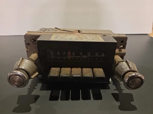 70s Vintage Ford Aeronutronic 6A-D7TF-18806 Thunderbird Maverick AmFm Radio - Picture 1 of 5