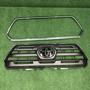 TOYOTA TACOMA FRONT RADIATOR GRILL BLACK w/ CHROME TRIM + EMBLEM 2016-2023 - Picture 1 of 13