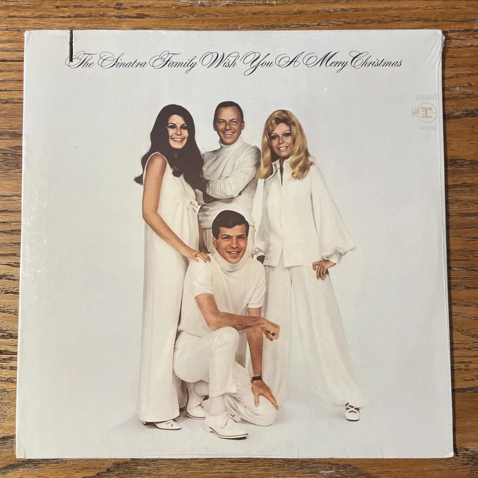 The Frank Nancy Sinatra Family Wish You A Merry Christmas LP Reprise SEALED!!!! Foto 1 de 2