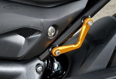 Гоночный крюк SATO RACE Triumph Trident 660 Daytona 660 [ЗОЛОТОЙ] [T-T660HOOK-GD] - Изображение 1 из 4