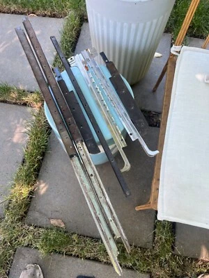 Rieles deslizantes y guías de orugas para techo corredizo OEM BMW E30 325i 325ix 325e Foto 1 de 4