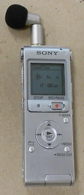Sony ICD-UX512 Silver  Digital Voice Recorder Built-In USB W/Mic Works 0527-01M - Image 1 of 3