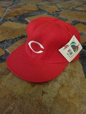 Deadstock Vintage Cincinnati Reds New Era Diamond Pro Wool MLB Fitted Hat 7 5/8 - Image 1 of 4