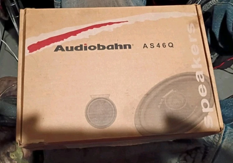 Altavoces Audiobahn 4"x6" 2 vías rango completo AS46Q-80WATTS, llama cromada Foto 1 de 4