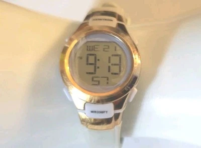 Reloj Armitron Pro Sport Digital Día Fecha Alarma Temporizador Gris Claro Banda Silicona Foto 1 de 4