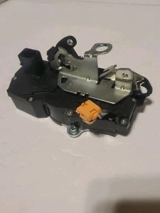 Front Right Door Lock Actuator Compatible with 2007-2009 Cadillac Escalade Chevy - Picture 1 of 3