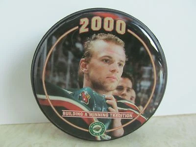 Disco de hockey Minnesota Wild #10 Marian Gaborik 2000 NHL draft de entrada SGA NUEVO raro Foto 1 de 3