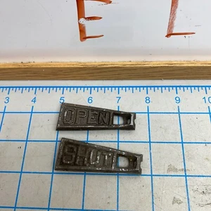 Lot Of 2 VINTAGE CAST IRON ARCHITECTURAL OPEN / SHUT FLUE FURNACE HANDLES - Picture 1 of 12