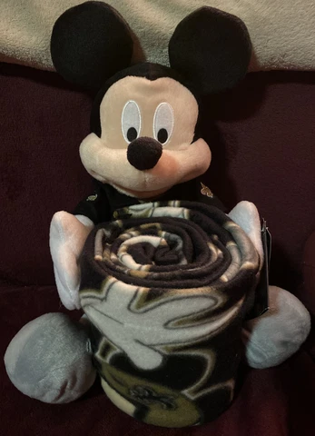 New New Orleans Saints NFL Disney Mickey Mouse Plush Throw & Pillow Set 2012 Cover