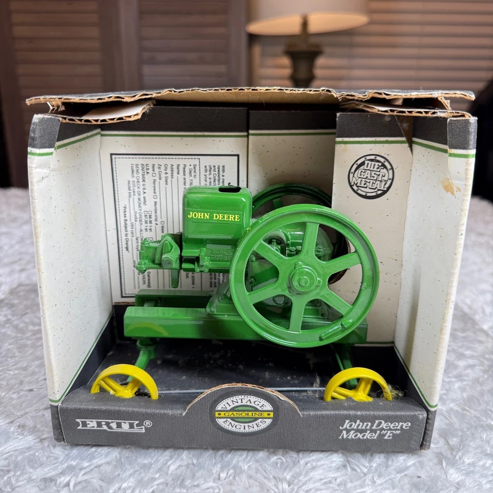 ERTL John Deere Model E Vintage Gasoline Engine Replica 1/6 Scale Die-Cast - Image 1 of 4