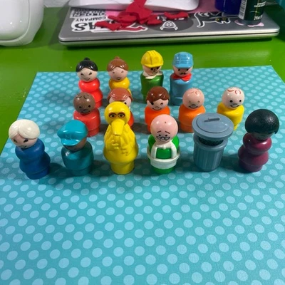 Lote Vintage Little People 15 Sesame Street Big Bird Mr. Hooper Oscar The Grouch - Imagem 1 de 4