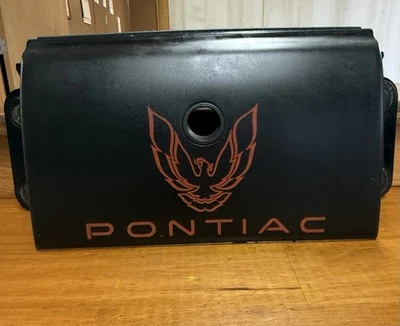 1985-1992 Pontiac Firebird OEM Rear Tail Light Red Bird Center Filler Trim Panel - Imagem 1 de 4