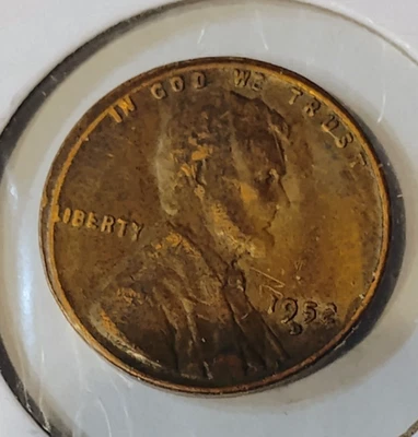 1952 D Lincoln Wheat Penny, Cent, Off Center Strike. - Image 1 of 2