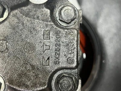 03-06 BOMBA DIRECCIÓN ASISTIDA INFINITI G35 NISSAN 350Z 3.5L V6 VQ35DE OEM 5Y233136 Foto 1 de 4