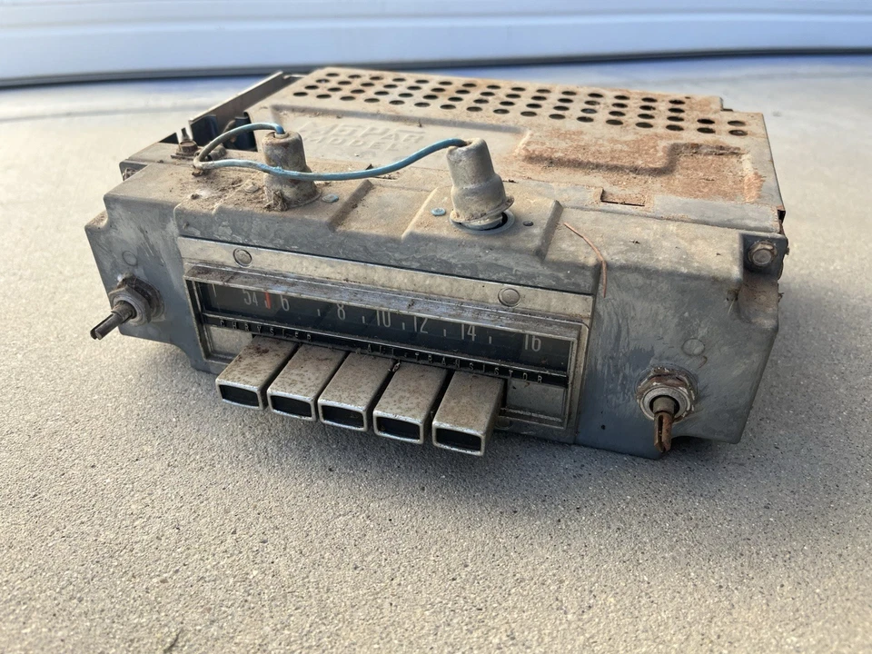 Chrysler AM 1963 1964 radio New Yorker 300 MOPAR no probado Foto 1 de 4