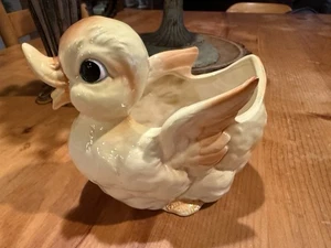 Vintage Collectible Ceramic Yellow Duck Planter 7” x 7” - Picture 1 of 4