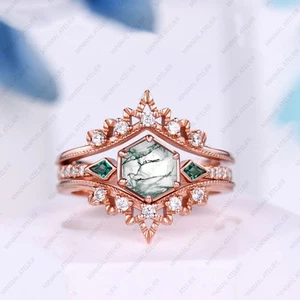 Vintage Hexagon Cut Moss Agate , Kite Shape Emerald & Diamond Triple Band Ring - Picture 1 of 6