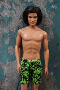 KEN BEACH FASHIONS Green Graphic Drawstring Swim Trunks - Picture 1 of 3