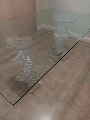 Impresionante Mesa de Comedor Base Lucite Apilada y Tapa de Vidrio -EXCELENTE ESTADO- Foto 1 de 4