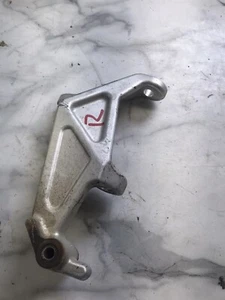 10 Ski-Doo MXZ 800 Snowmobile right ski mount knuckle spindle - Afbeelding 1 van 5