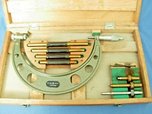 Mitutoyo No 104-140. Adjustable micrometer 100-200 mm 0.01 mm with box - Picture 1 of 11