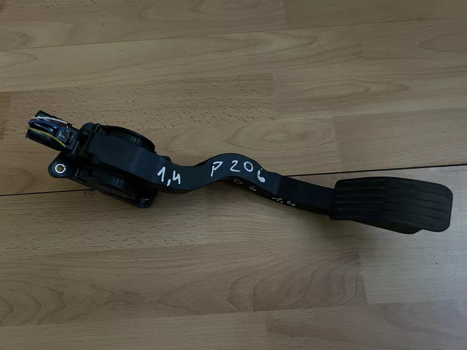 PEUGEOT 206 加速器踏板 0280752237 — 第 1/4 张图片