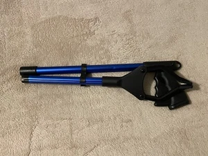 Grabber Pickup Reacher and retrieval device tool 32” Blue - Picture 1 of 9