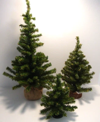 Миниатюрные искусственные елки лот из 3 - Crafts 3 размеров - 18 "- 12" - 8" - Изображение 1 из 4