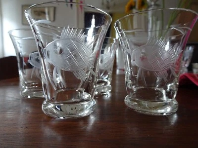 Vintage Etched Glasses x4 Hand  Engraved Fish Seaweed Pattern Great Condition - Image 1 of 4
