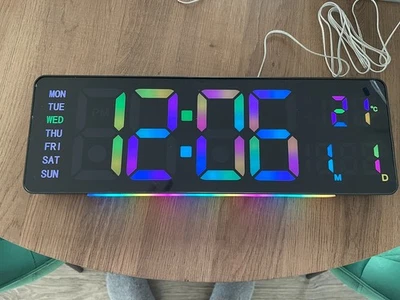 16" große digitale Wanduhr mit Fernbedienung LED großes Display Timer RGB - Bild 1 von 3