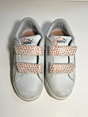 PUMA Girls  Smash V2 Slip On  White Sneakers Casual Shoes 365173-34 Size 2C/2 - Image 1 of 4