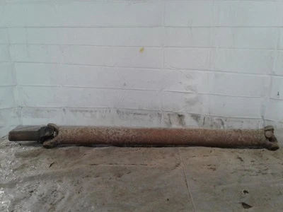 Rear Drive Shaft 4WD 4.0L Fits 94-98 GRAND CHEROKEE 1584171 Foto 1 de 4