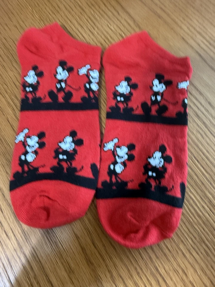 Носки Mickey Mouse новые без ценников  - Изображение 1 из 1