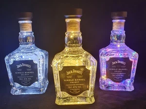 Jack Daniel's Single Barrel SET de 3 lámparas de botella con 80 LED Upcycling regalo - Imagen 1 de 1