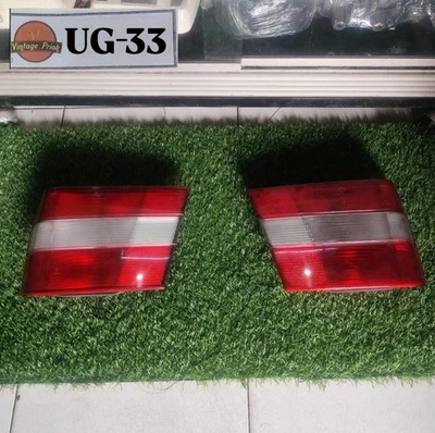 老式 1995 - 1998 年沃尔沃 960 S90 Saloon 原装 Hella Trunk 尾灯对全新陈货 — 第 1/4 张图片