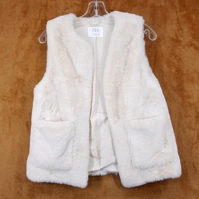 ZARA Faux Fur Vest Girls 11 12 Cream Open Pockets Cozy Plush - Image 1 of 4