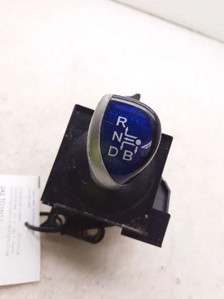 Toyota Prius III 2012 tracción delantera con palanca de cambios automática  Foto 1 de 4