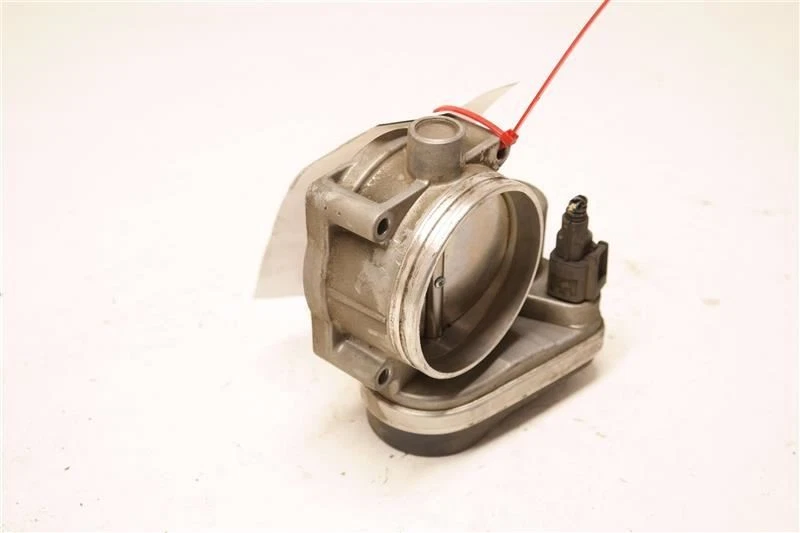 КОРПУС ДРОССЕЛЬНОЙ ЗАСЛОНКИ 13547535308 2006-2008 BMW 750I - Изображение 1 из 4