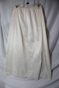 Vintage Komar Nylon Ivory Half Slip Large Scallop Lace Hem Slit Elastic Waist - Picture 1 of 10