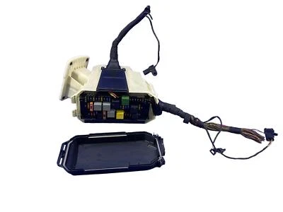 Mercedes SL450 2017-2018 OEM TRACCIÓN TRASERA MOTOR 3,0 L montaje de caja de relé de fusibles Foto 1 de 4