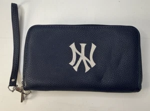 New York Yankees zip around wallet blue - Picture 1 of 7